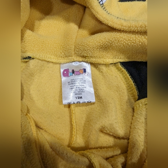 COPY - 3/3/$30. Animalz fleece Rhomper. Zippered and Hooded with tiger on hood. - Picture 3 of 4